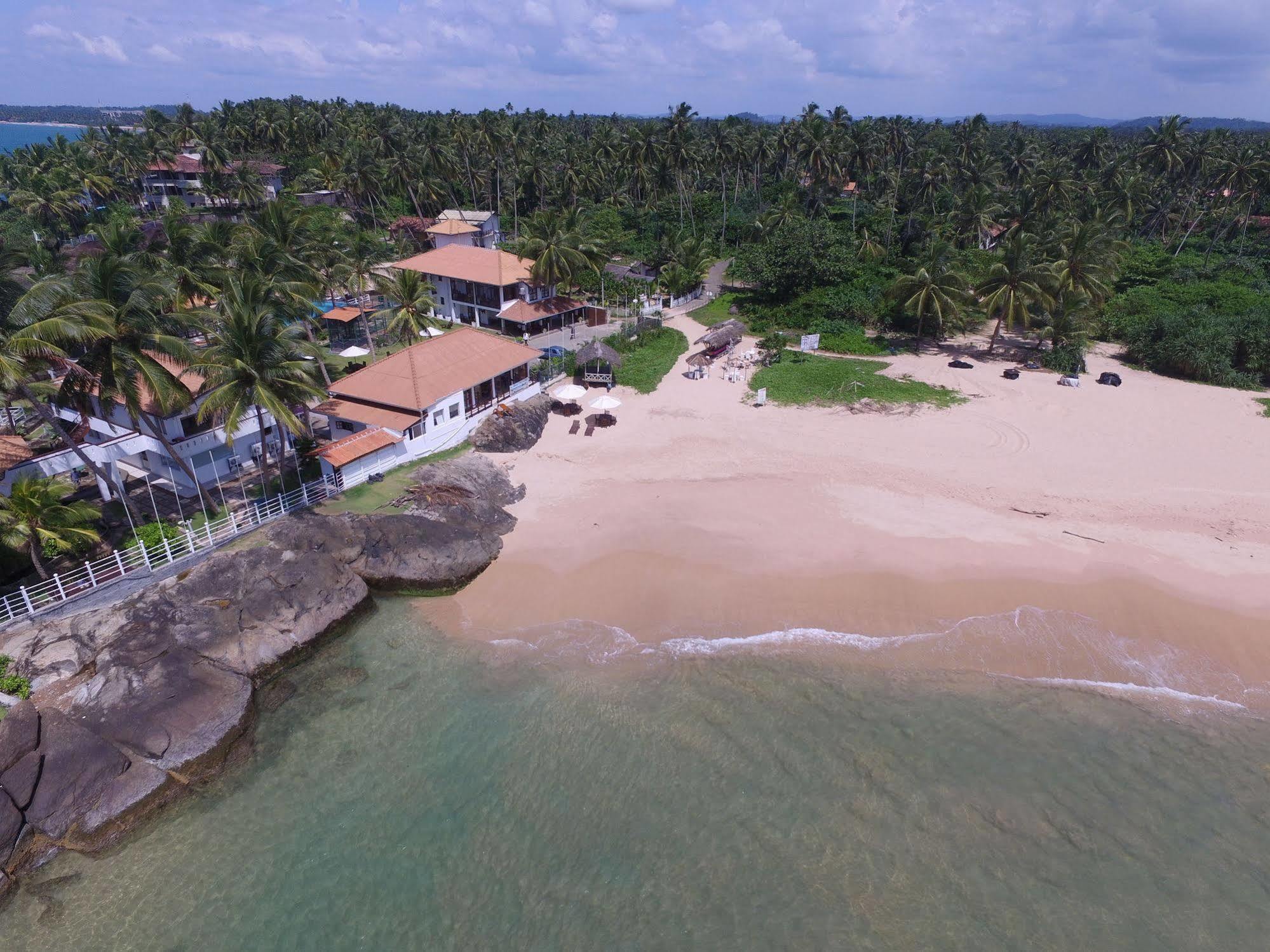 White Villa Resort Ahungalla Buitenkant foto